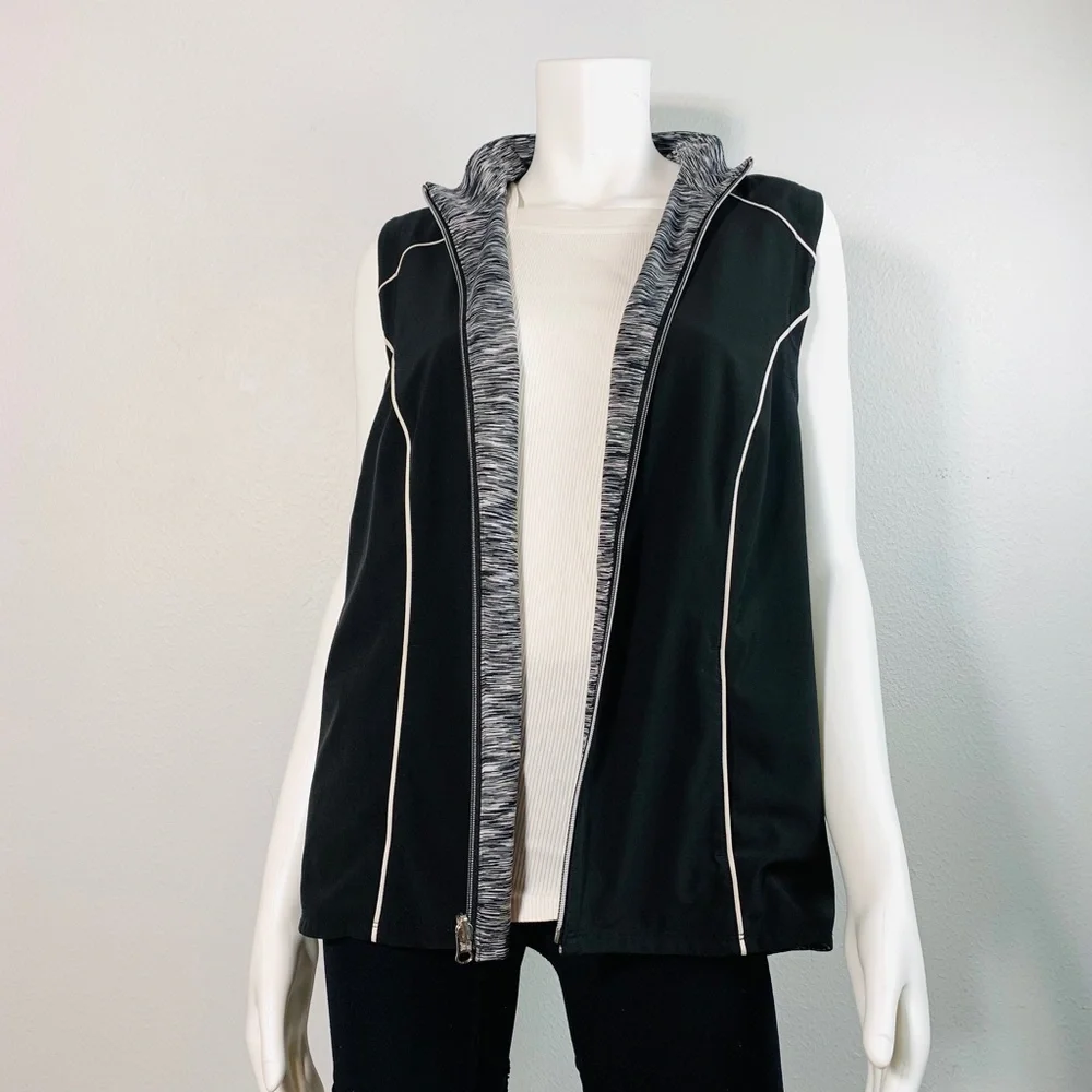 COPY - Zenergy Golf Chicos reversiable zip up vest Sz 2 - Picture 9 of 16